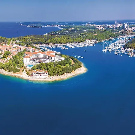 2 Bedroom Gorgeous In