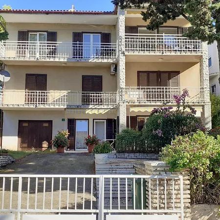 2 Bedroom In 普拉